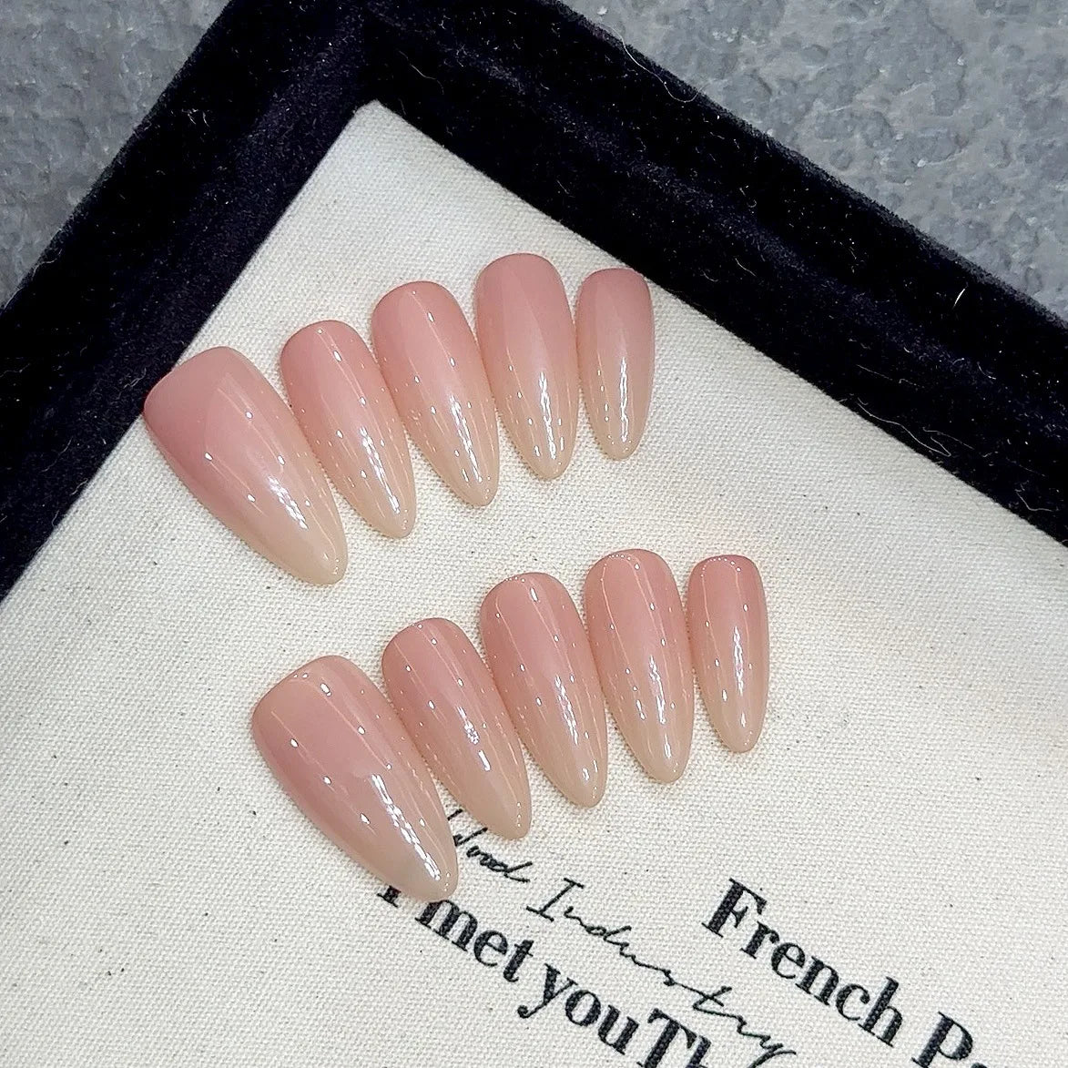 Simple French Press on Nails Solid Color Nude Pink Almond Nails Acrylic Artificial False Nails with Glue Full Cover Nail Tip Art