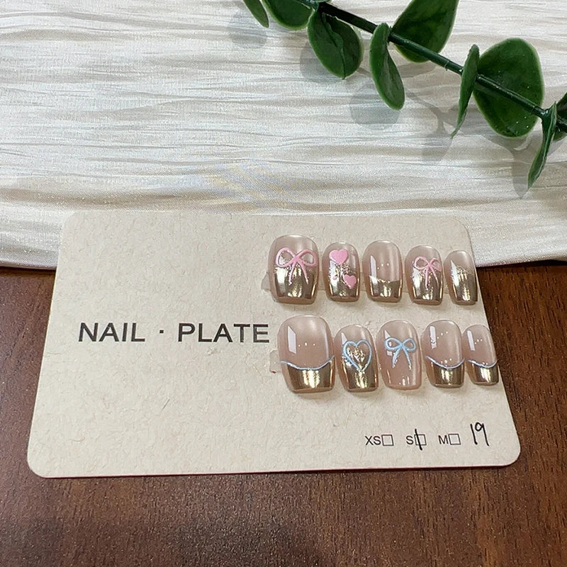 10pcs/Set Handmade Press on Nails Pink Flower Sweet Style Short Square Head Glossy Finish Nail For Women DIY Manicure Nail Tips