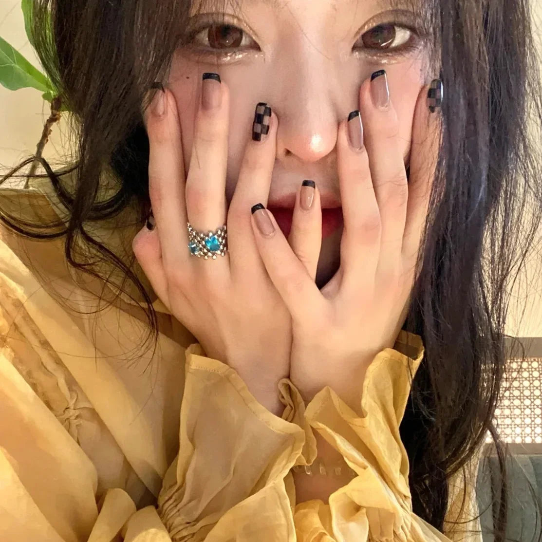 24pcs French Lemon Full Cover Artificial Fake Nails Art Seamless Removable Coffin False Nails With Glue Girls Press On Nail Tips