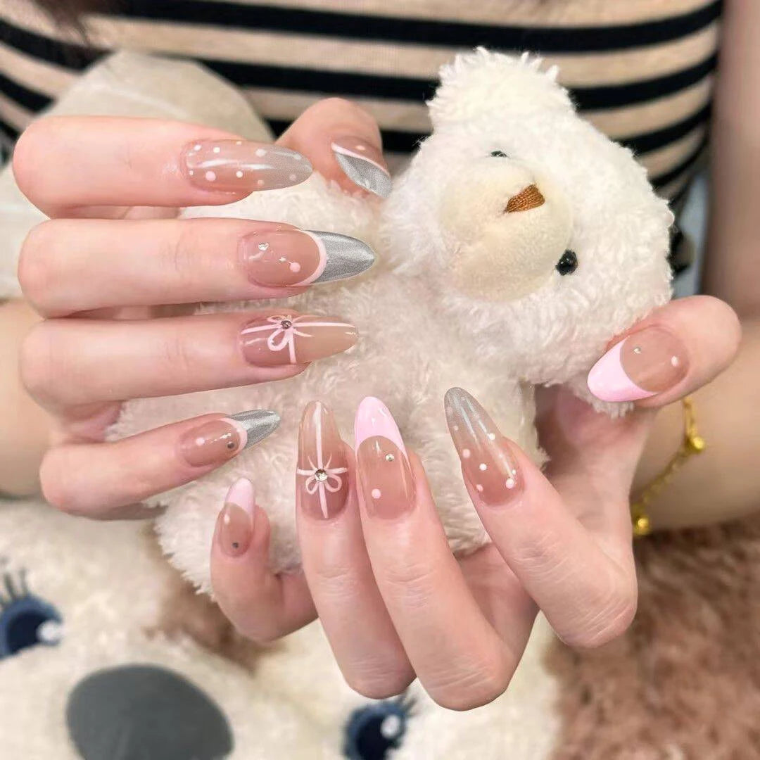 10pcs/Set Handmade Press on Nails Pink Flower Sweet Style Short Square Head Glossy Finish Nail For Women DIY Manicure Nail Tips