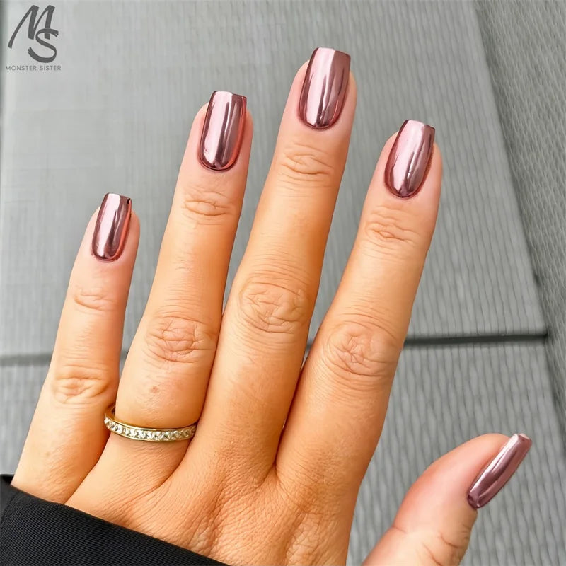 24 Pcs Glossy Fake Nails Press on Chinoiserie Reusable Wearing Nails Light LuxuryIns Gold Silver Pink Short Square Retro Sweet