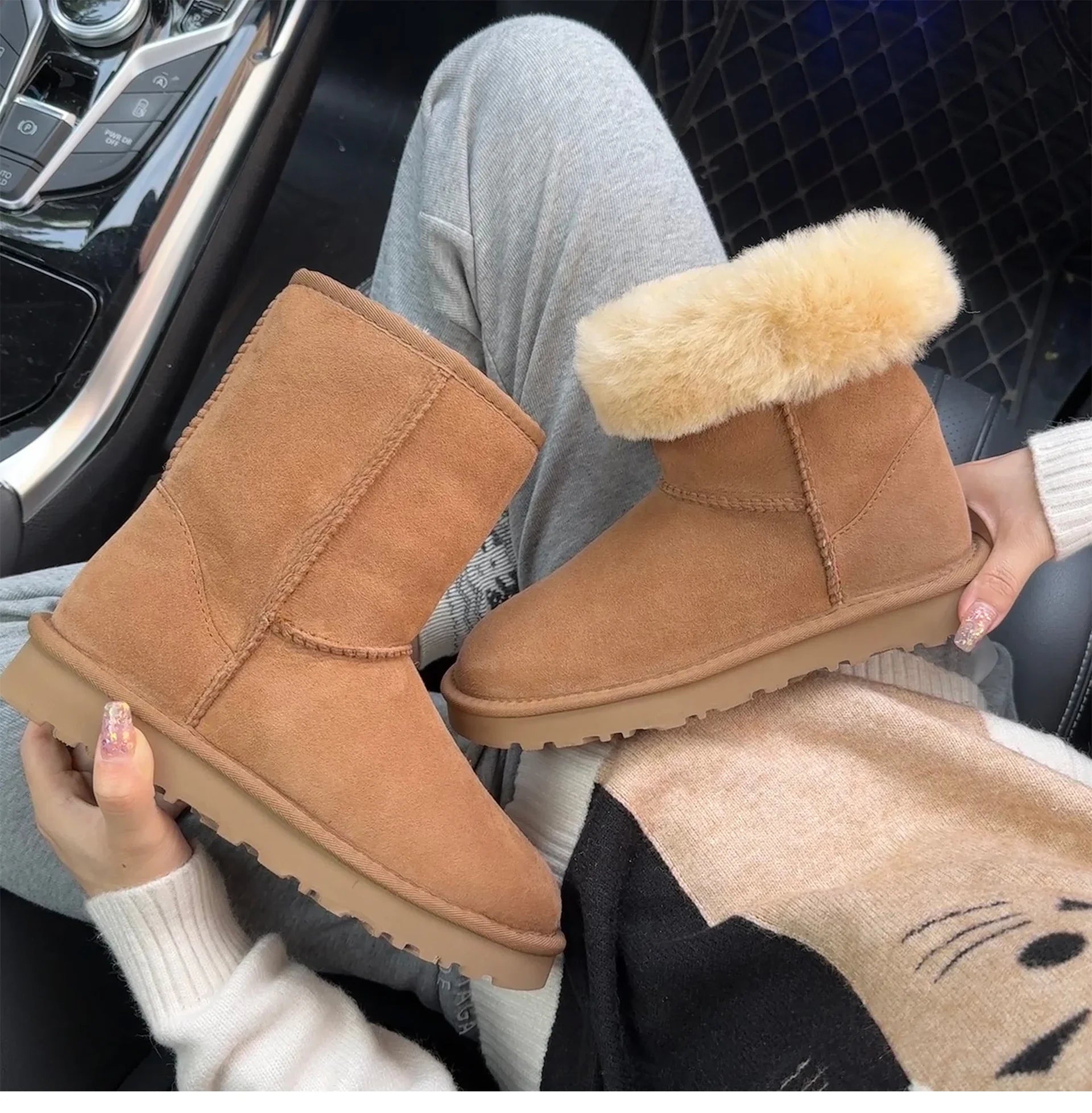 Women's fur integrated snow boots high-quality sheepskin and wool chestnut color simple and versatile black gray warm, durable