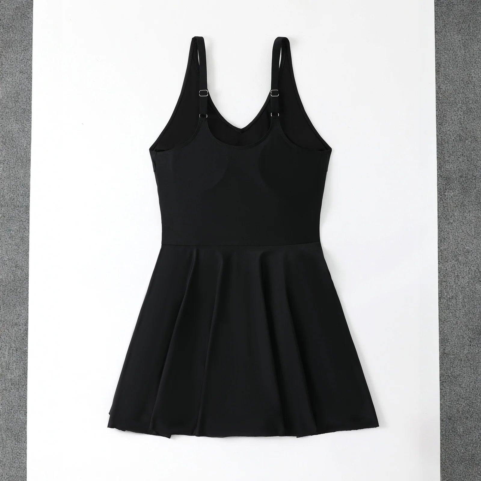 Women's Plus Size One-piece Dress Swimsuit Solid Color One-piece Swimwear Sexy Bikini Swimsuit Stylish Side-pleated Beach Wear