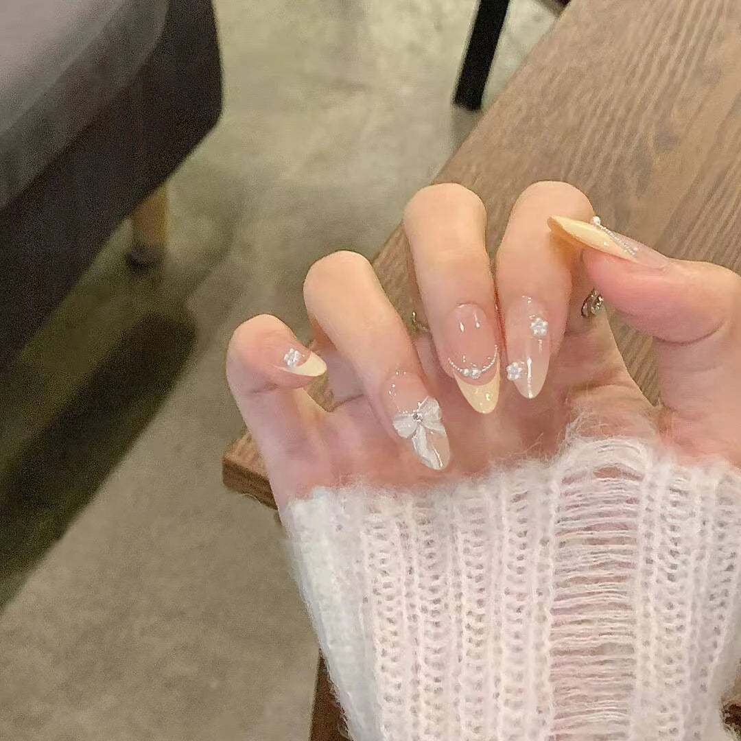 10pcs/Set Handmade Press on Nails Pink Flower Sweet Style Short Square Head Glossy Finish Nail For Women DIY Manicure Nail Tips