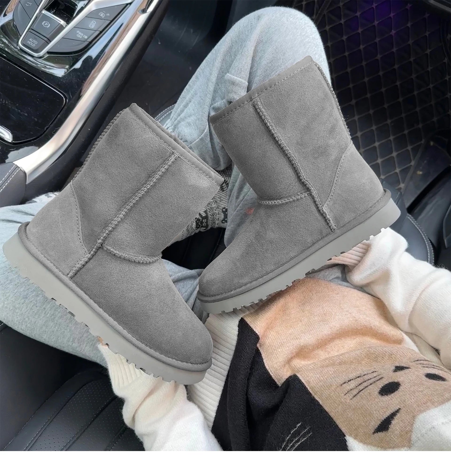 Women's fur integrated snow boots high-quality sheepskin and wool chestnut color simple and versatile black gray warm, durable