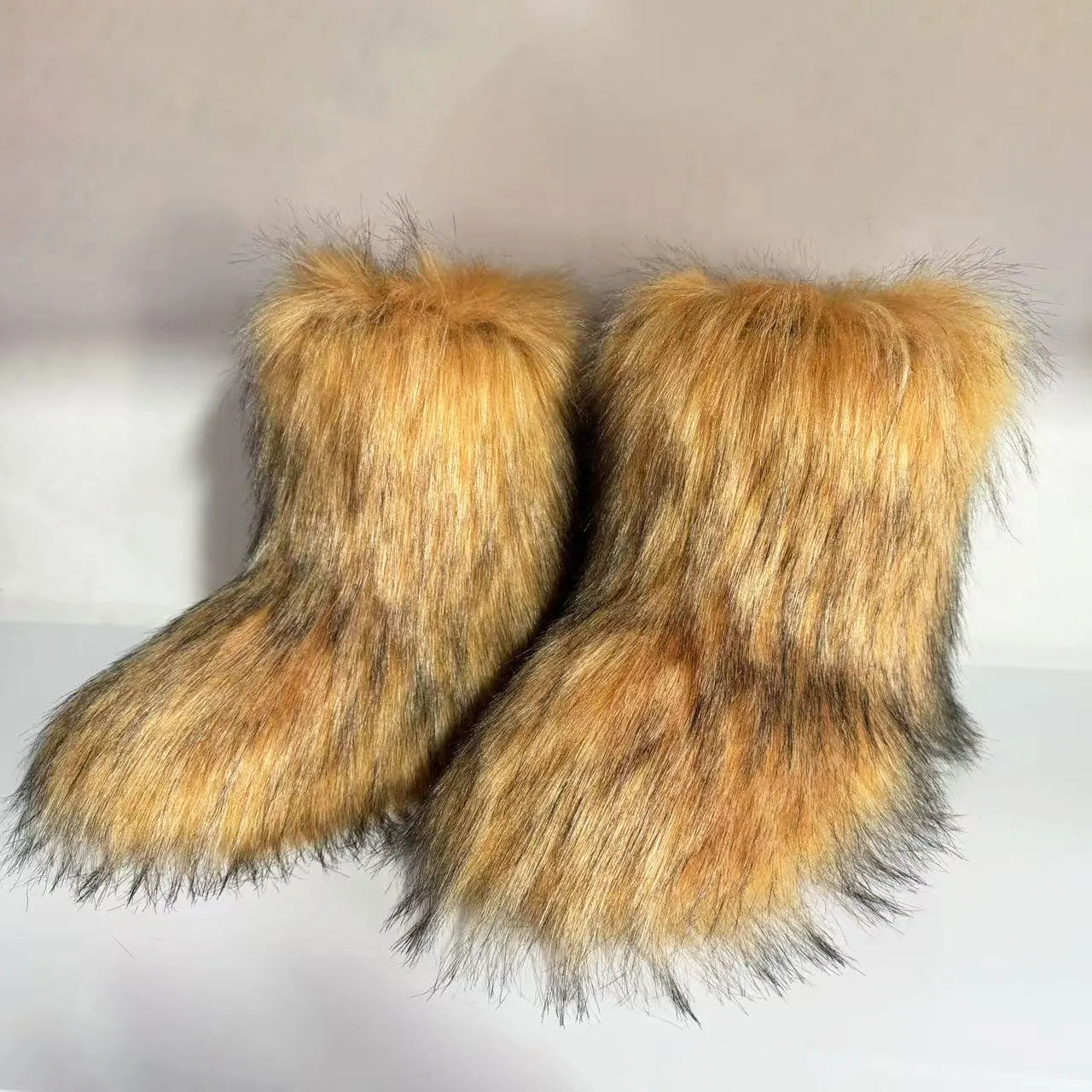 New Winter Faux Fur Onepiece Raccoon Fur Female Snow Boots Fur Shoes Outdoor Mid Leg Boots
