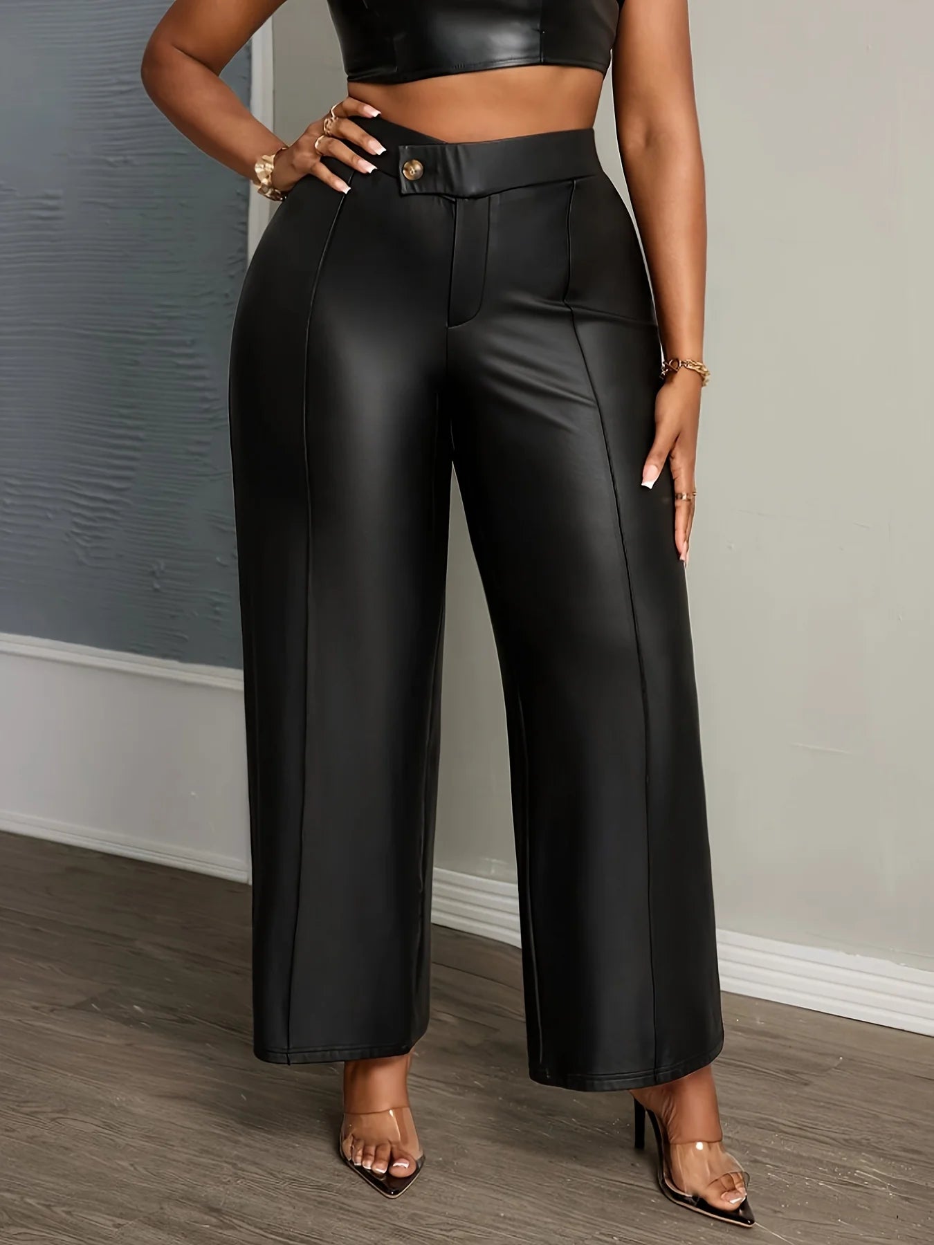 Plus-Size PU Leather Wide-Leg Pants – High-Waist Slimming Trousers”