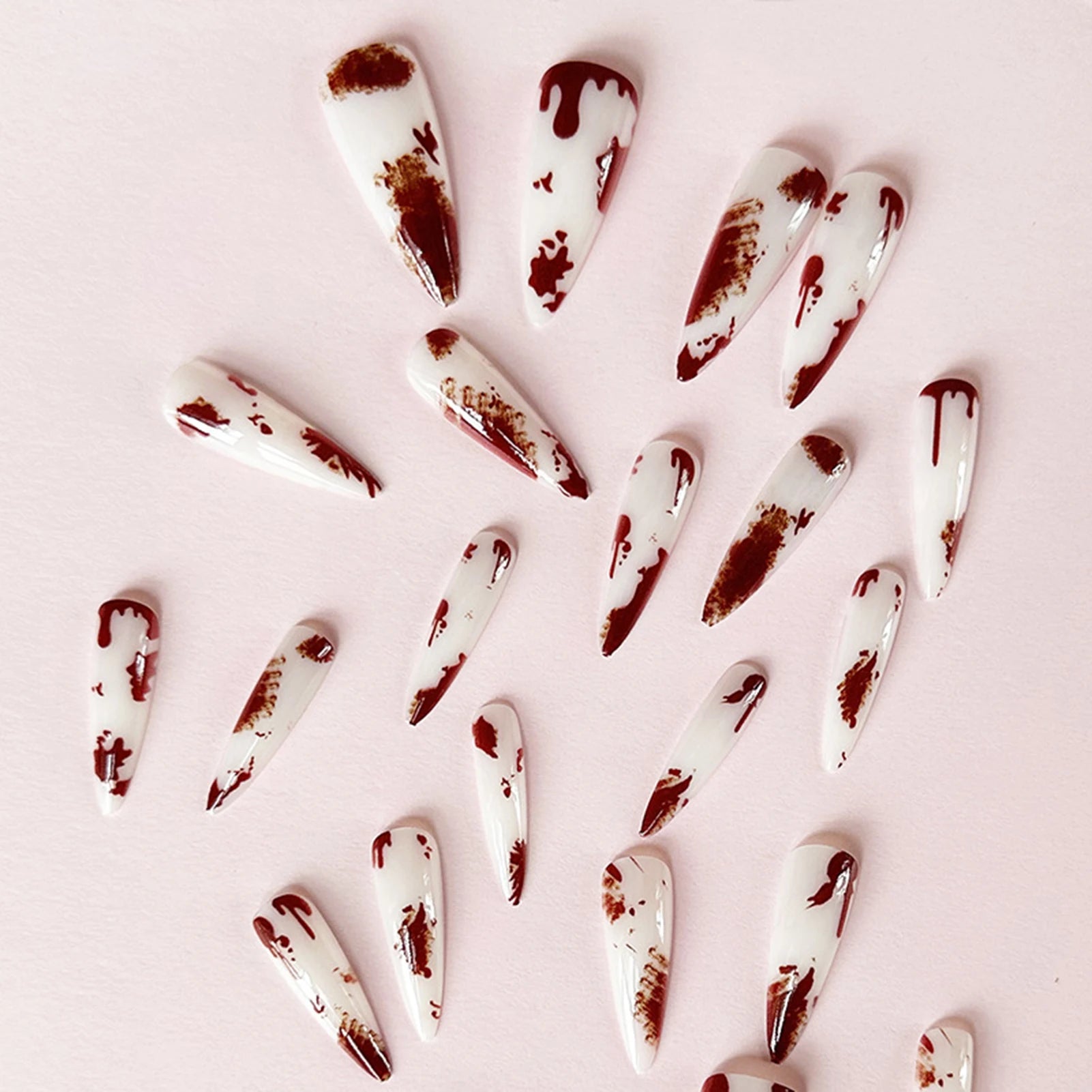 24pcs Press On Nails Long Pointed Halloween False Nail Tips Wearable Bloodstain Printed Fake Nails Party Costume Accessories