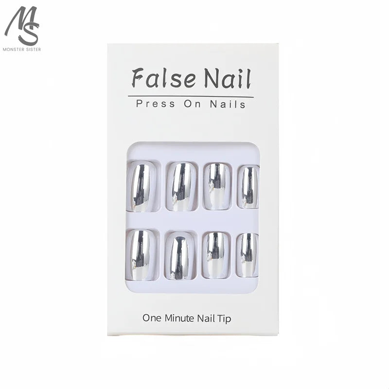 24 Pcs Glossy Fake Nails Press on Chinoiserie Reusable Wearing Nails Light LuxuryIns Gold Silver Pink Short Square Retro Sweet
