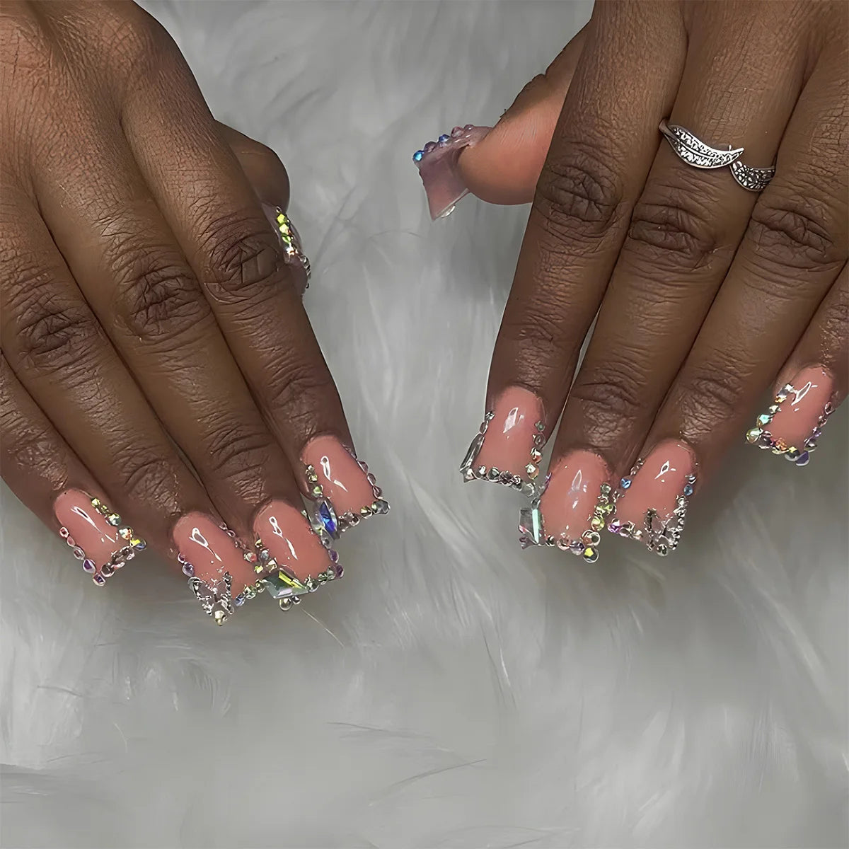 24 Pieces Nude Sparkling Diamond French Duckbill False Nails Press-On Tips Wearable Model Style False Nails